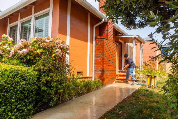 Why Choose Our Certified Pressure Washing Experts for Your Project Needs in Benton, IL?
