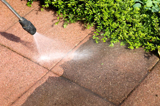 Best Concrete Pressure Washing  in Benton, IL